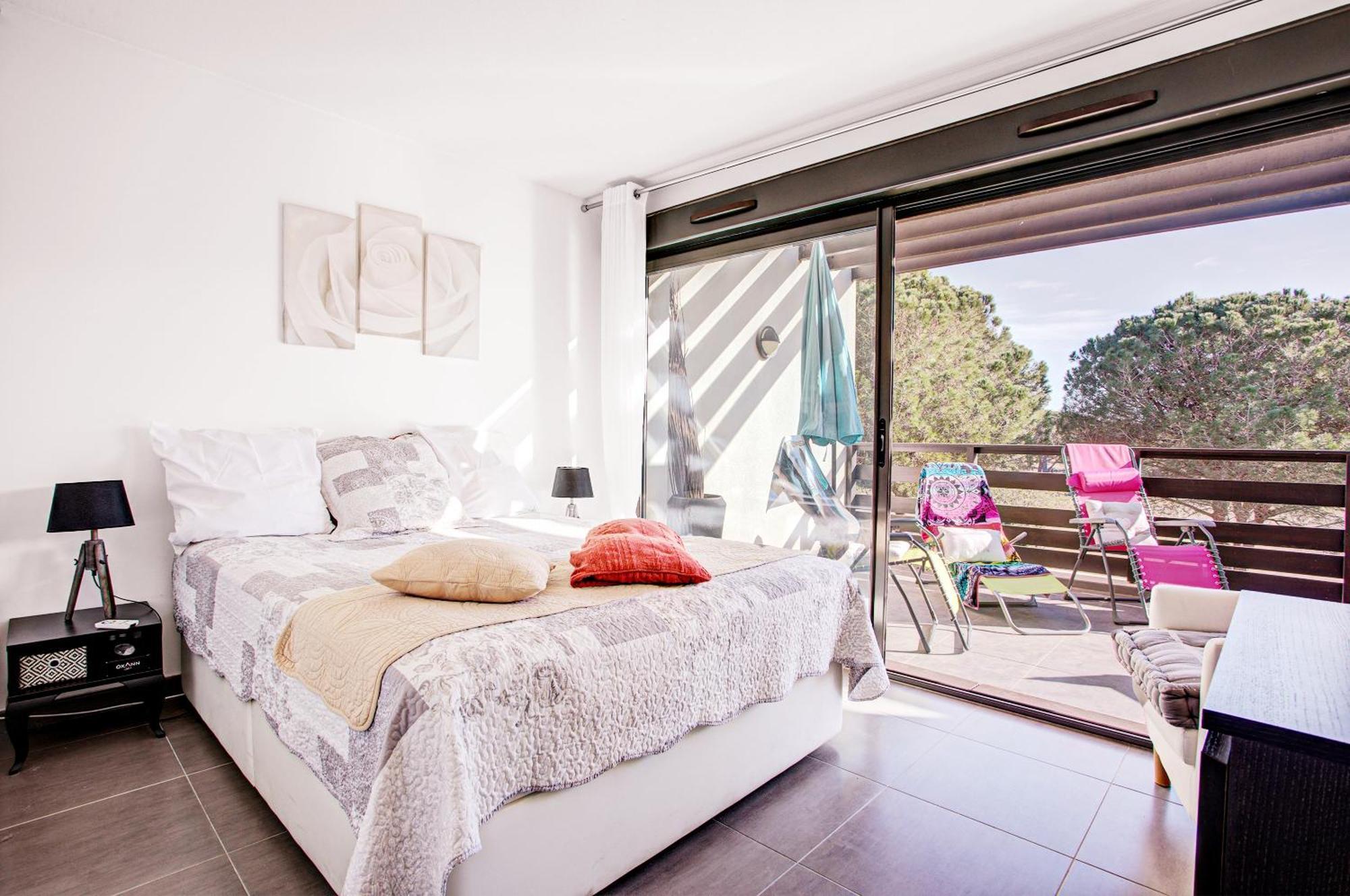 Vert Paradis - Vue Apaisante Sur Golf, Pins Parasols, 2E Etage - 80 M2 Dont Terrasse Avec Pergola, 2 Chambres, 3Et Iles, 3 Clim, Wifi - Piscine, Parking Et Park A Velos, Ascenseur - En Option Linge, Menage - Pistes Cyclables, Mer A Proximite Saint-Cyprien  Exterior photo